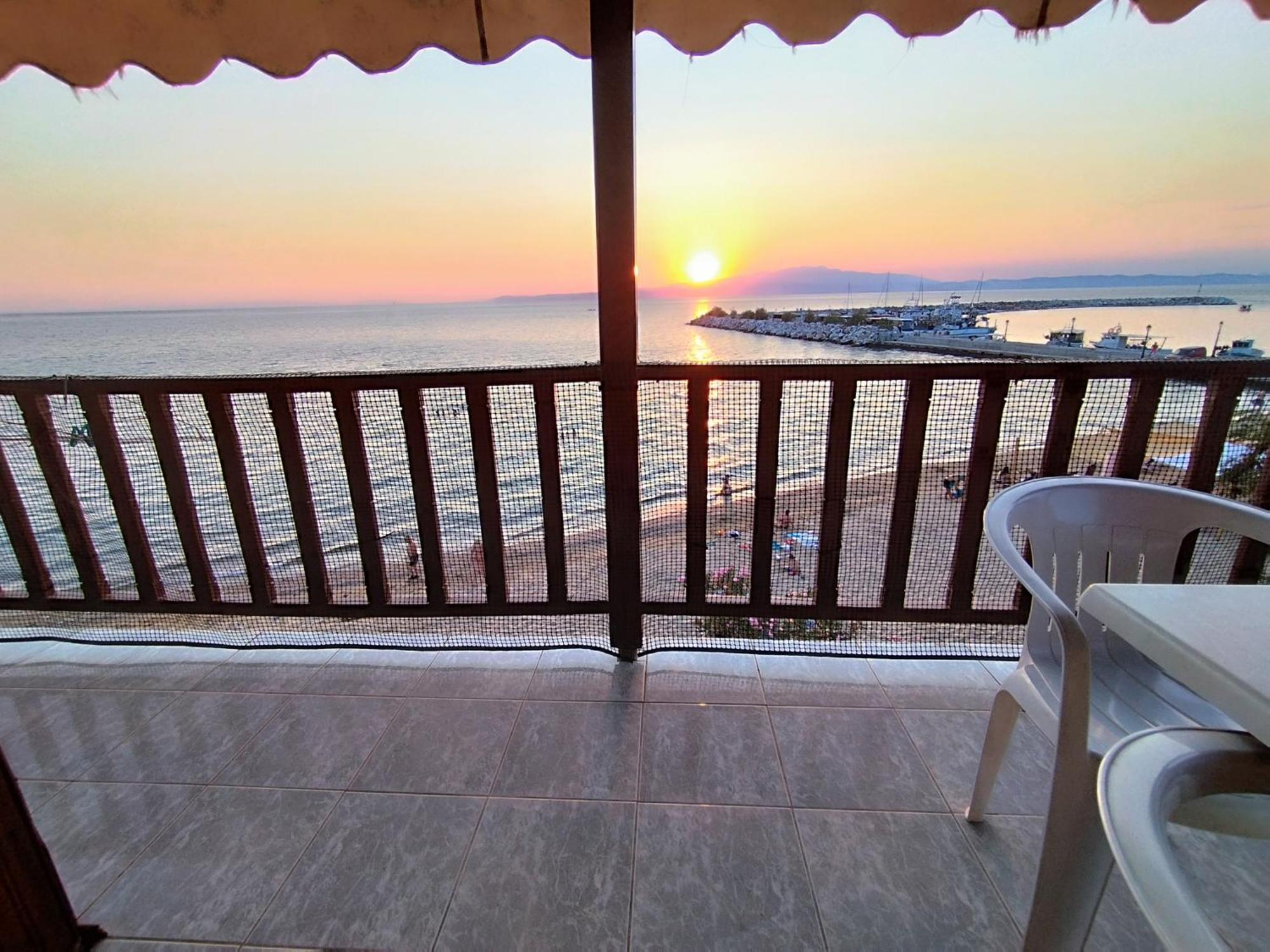 Beachfront Apartment Thassos Skala Kallirachis Exterior foto